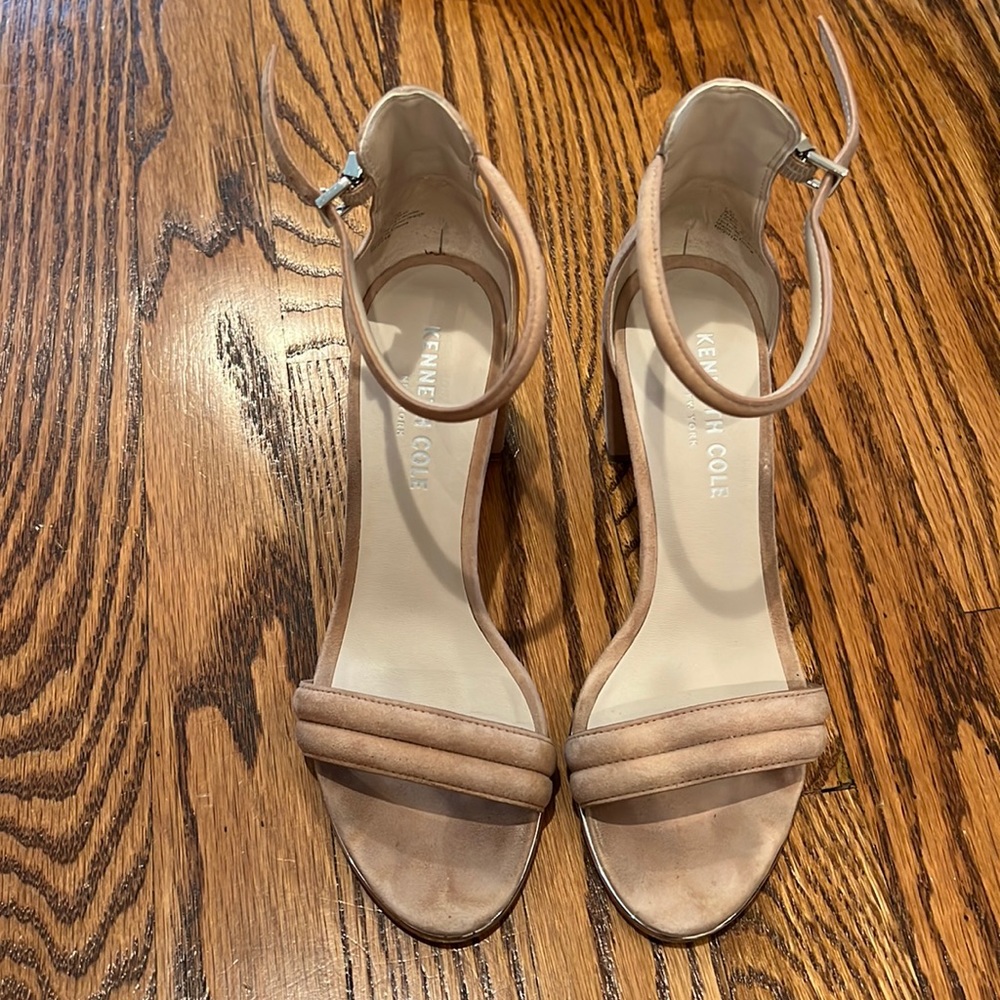 Kenneth Cole suede sandals